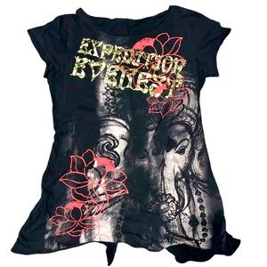 Walt Disney world Expedition Everest Black Size Medium￼ (deadstock)